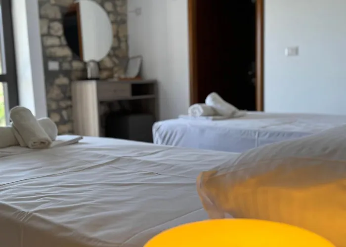 Te Gjyshi Отель