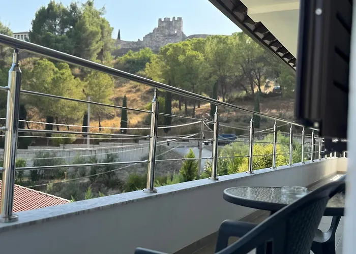 Отель Te Gjyshi