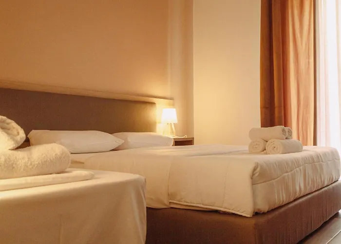 Te Gjyshi Отель *