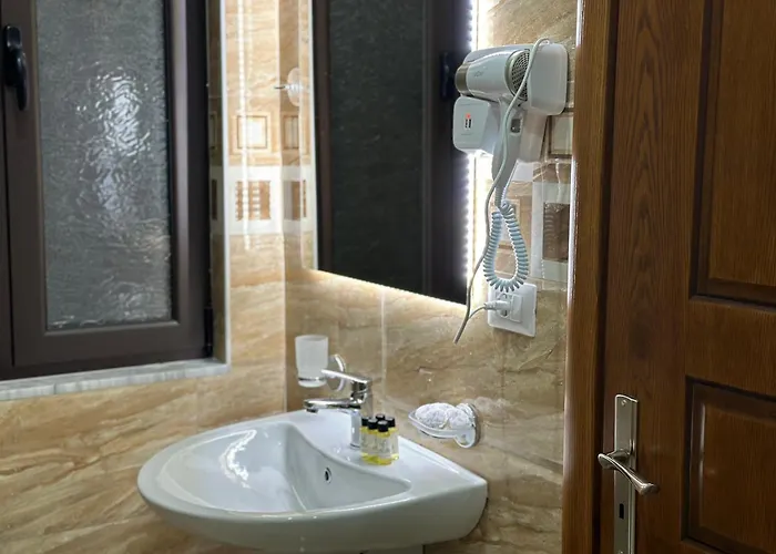 Te Gjyshi Отель Берат